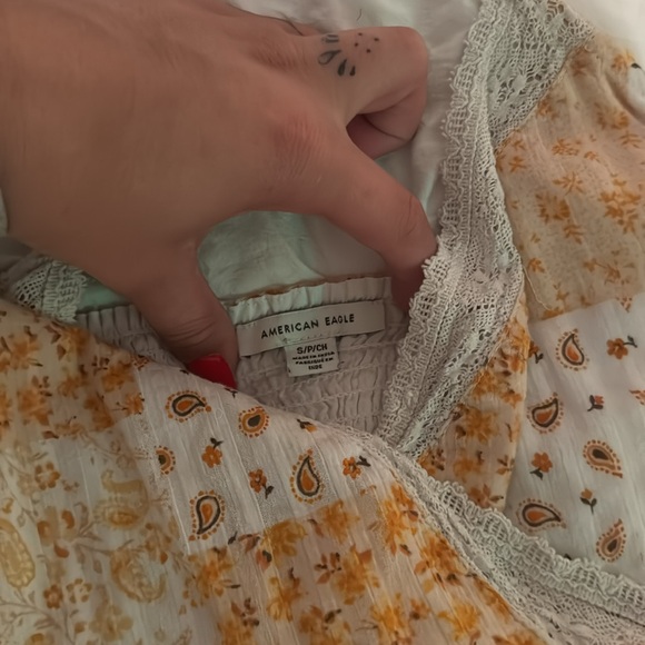 american eagle top - Picture 2 of 2